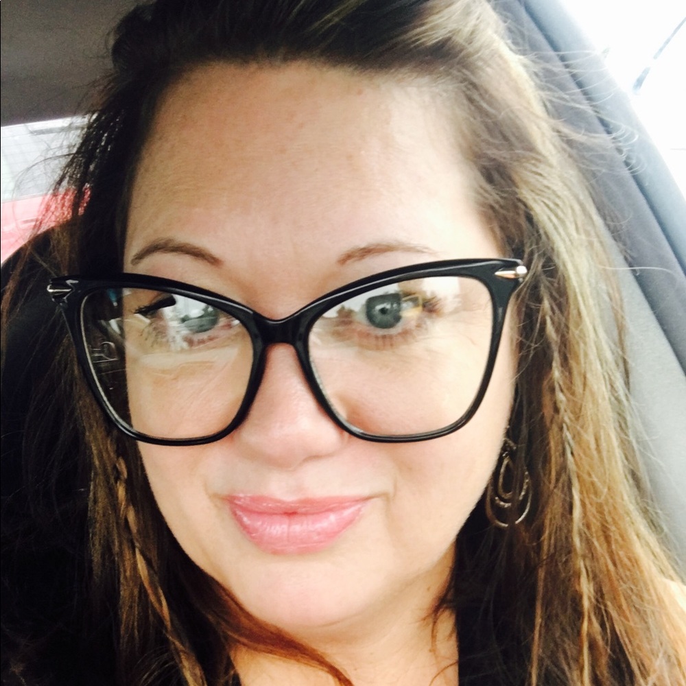 Meet your Posher, Mechelle